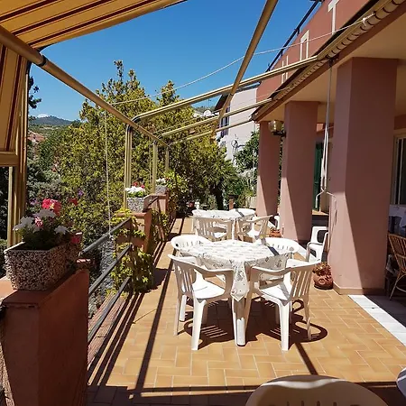 La Margherita 酒店 迪亚诺马里纳